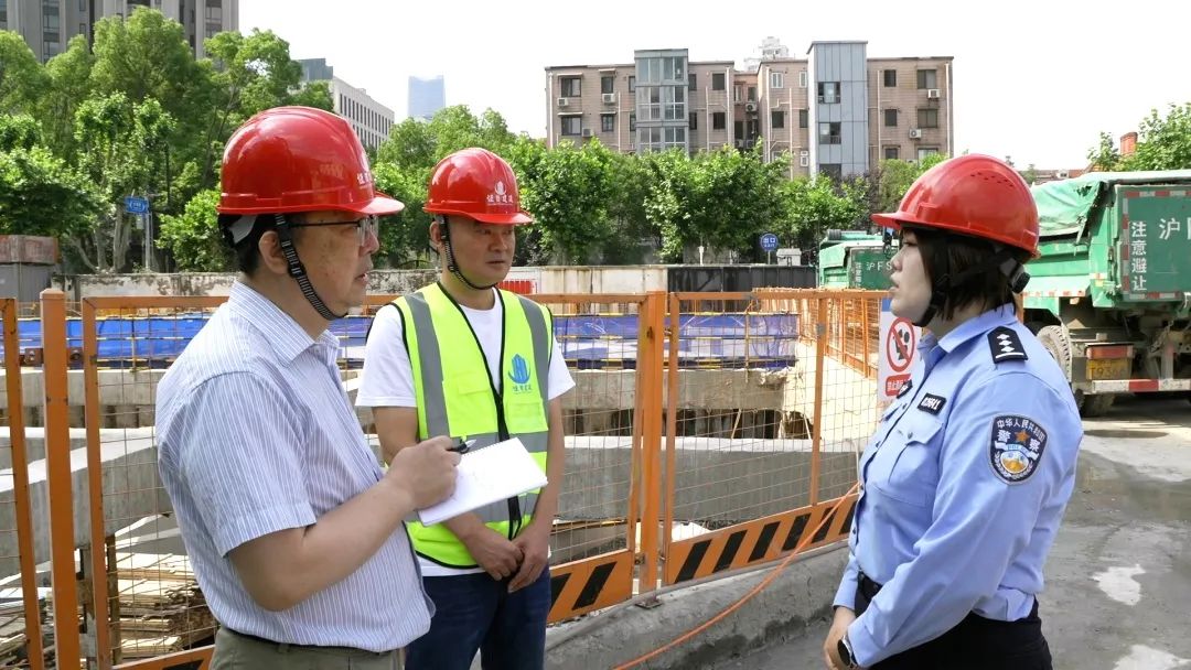 硬核保障筑屏障，暖心服務(wù)護(hù)夢(mèng)想 長(zhǎng)寧公安多措并舉為高考保駕護(hù)航